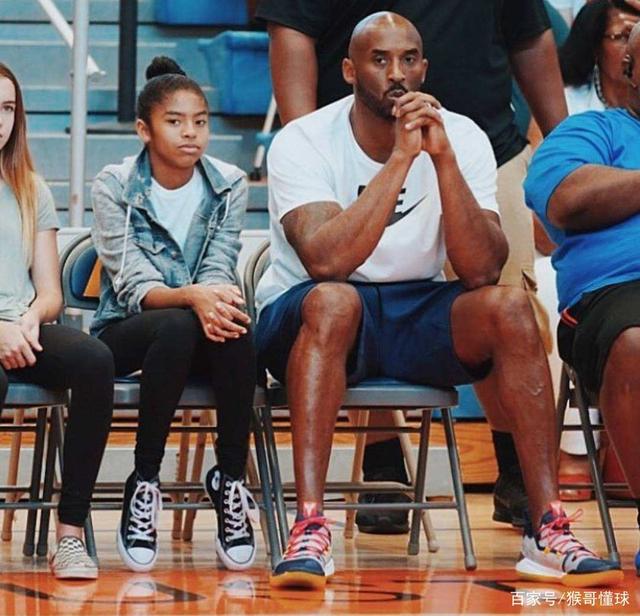 手感冰凉！浓眉未伤退半场0分还要追溯到近10年前（状态低迷！浓眉无伤出战半场0分，上一次已接近十年前）