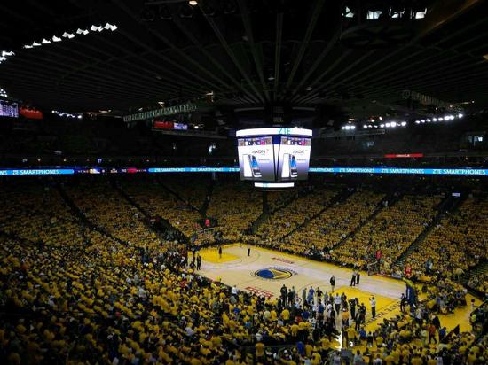 乌姆蒂蒂：费基尔不伤能效力皇马巴萨，苏牙是好人梅西最伟大（乌姆蒂蒂：若非伤病费基尔可效力皇马或巴萨，苏亚雷斯是好人，梅西最伟大）