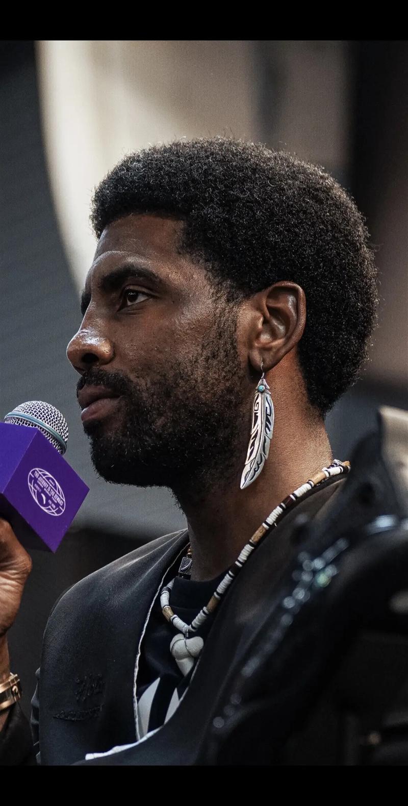 孙兴慜：我不会在冬窗租借回欧洲；作为前锋进球比吃饭还重要（孙兴慜：冬窗不租借回欧洲，作为前锋进球比吃饭更要紧）