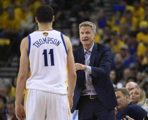 李毅祝福邵佳一：希望大家能多给本土教练一些宽容和时间（李毅为邵佳一送上祝福：呼吁给本土教练更多宽容与时间）